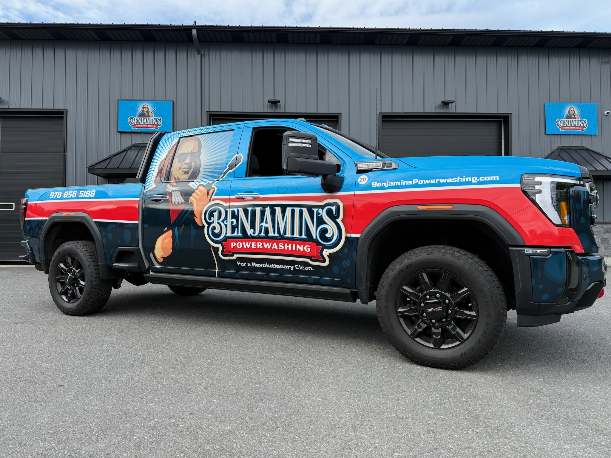 COMMERCIAL TRUCK WRAP